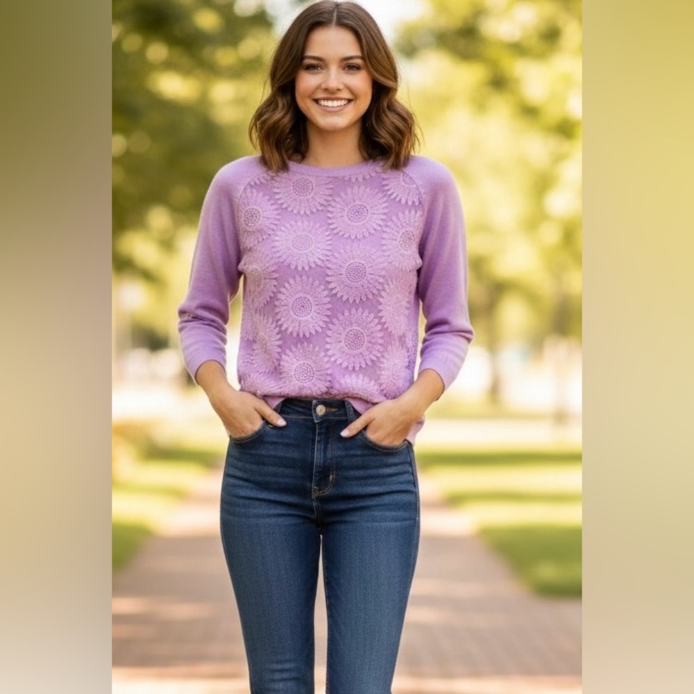 Beautiful Lilac Embroidered Crewneck Sweater, NWOT, from Argentina, 68%wool, S